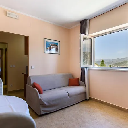 Apartament Curic