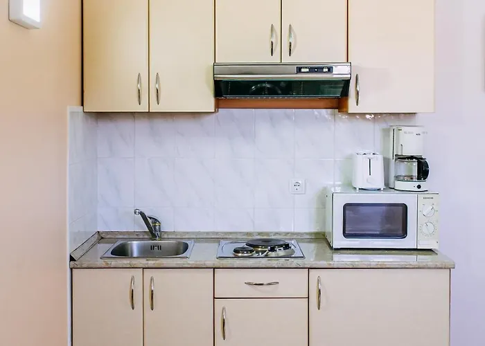 Curic * Ντουμπρόβνικ