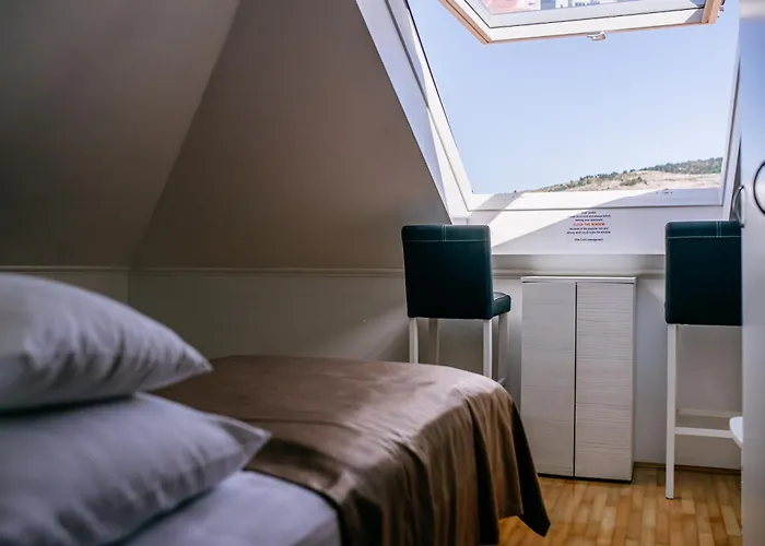 Curic * Ντουμπρόβνικ