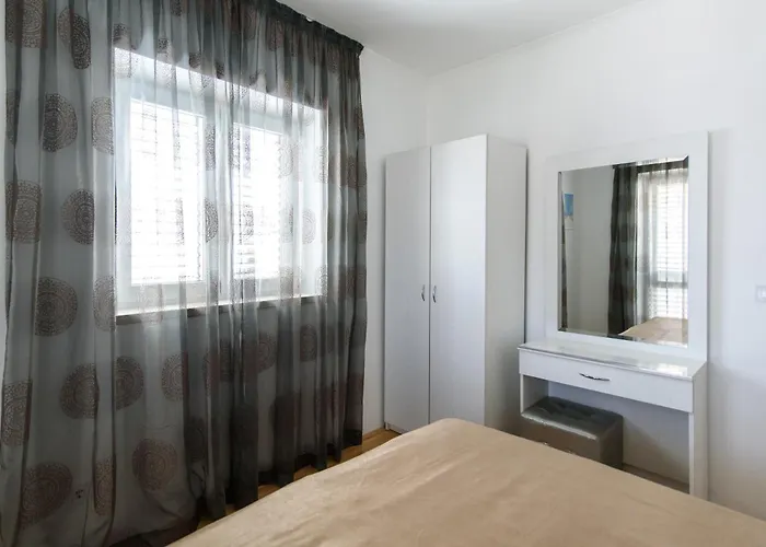 Curic Ντουμπρόβνικ