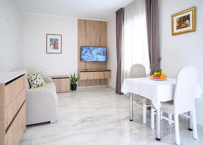 Curic * Ντουμπρόβνικ